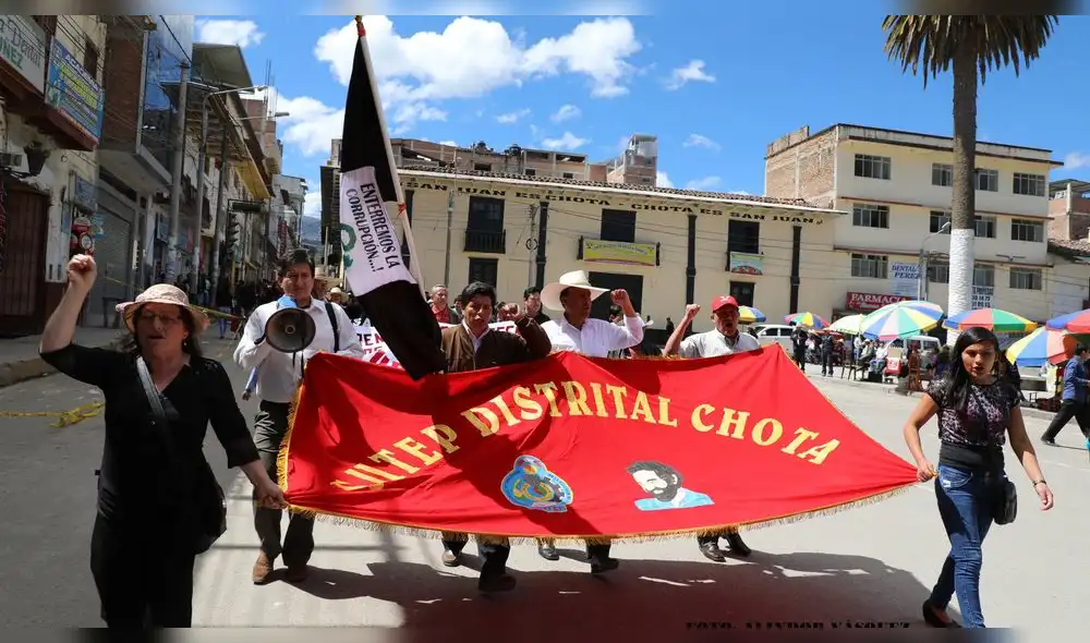 Cajamarca: dirigentes marchan contra la corrupción en Chota 