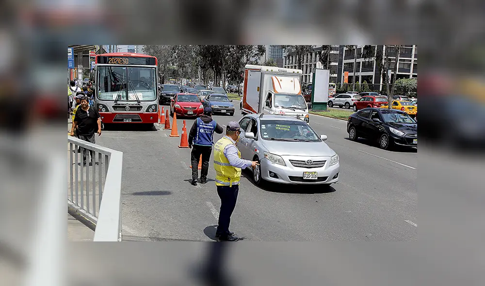 Informalidad. Corredores transportan a 600 mil usuarios. Crédito: Antonio Melgarejo Informalidad. Corredores transportan a 600 mil usuarios. Crédito: Antonio Melgarejo