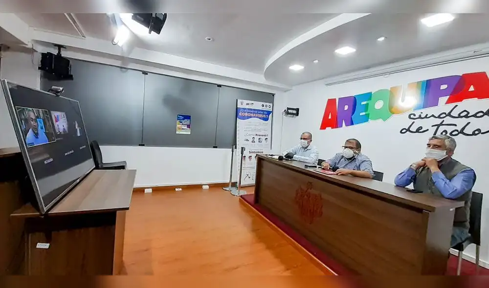 Alcalde Omar Candia sostuvo reunión virtual con bancada arequipeña. Alcalde Omar Candia sostuvo reunión virtual con bancada arequipeña.