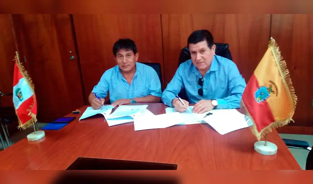 Se firma convenio para empezar los trabajos en la carretera. Se firma convenio para empezar los trabajos en la carretera.
