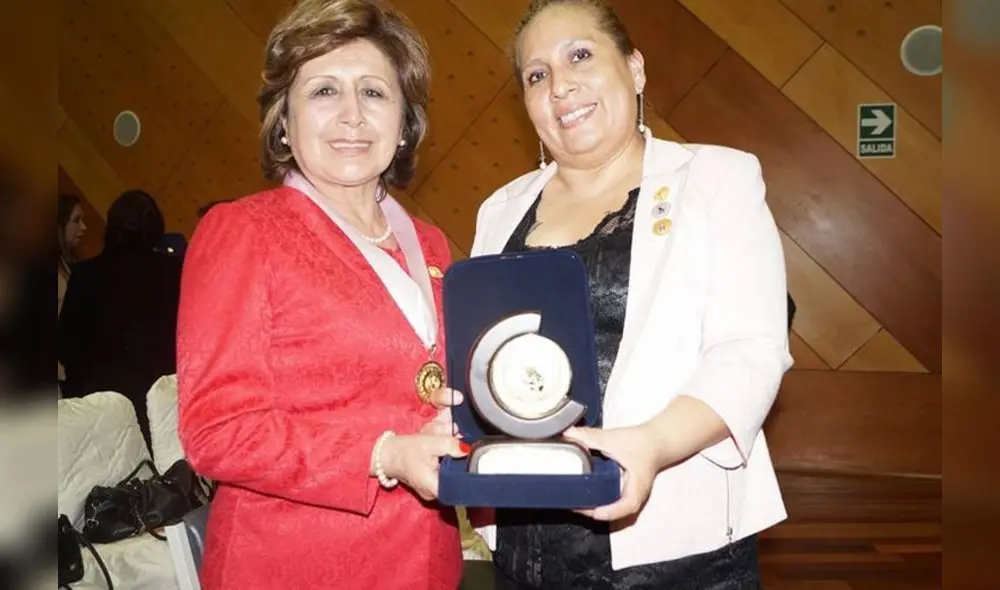 El reconocimiento que recibió fue otorgado por Sigma Theta Tau International Honor Society of Nursing (Sigma). Foto: Andina El reconocimiento que recibió fue otorgado por Sigma Theta Tau International Honor Society of Nursing (Sigma). Foto: Andina