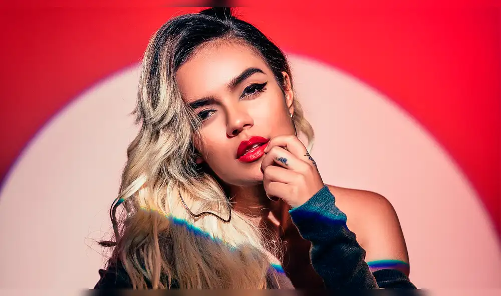 Karol G posa en lencería y comparte candente foto en Instagram