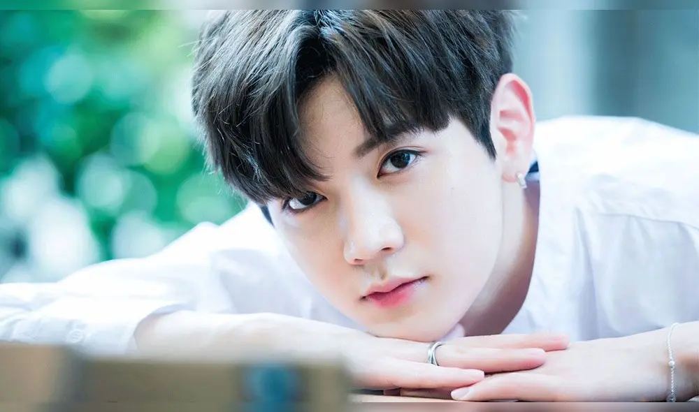 Ren tiene 24 años de edad y su nombre real es Choi Minki.