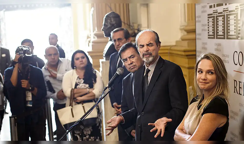 El Apra va a elegir a sus autoridades, pero sin renunciar al ‘alanismo’ El Apra va a elegir a sus autoridades, pero sin renunciar al ‘alanismo’