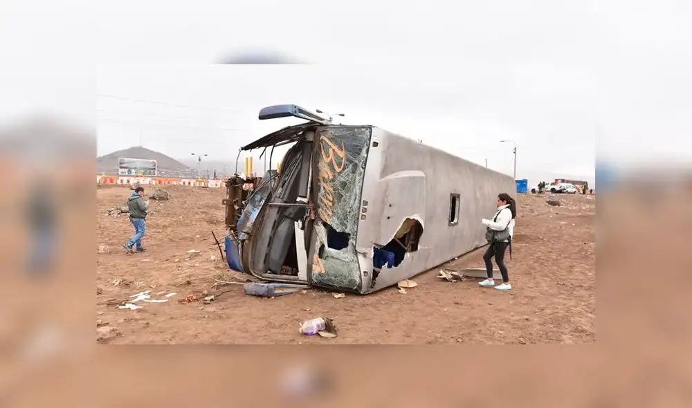 Chofer murió, pero salvó a pasajeros: así quedó el bus en variante de Pasamayo [FOTOS]