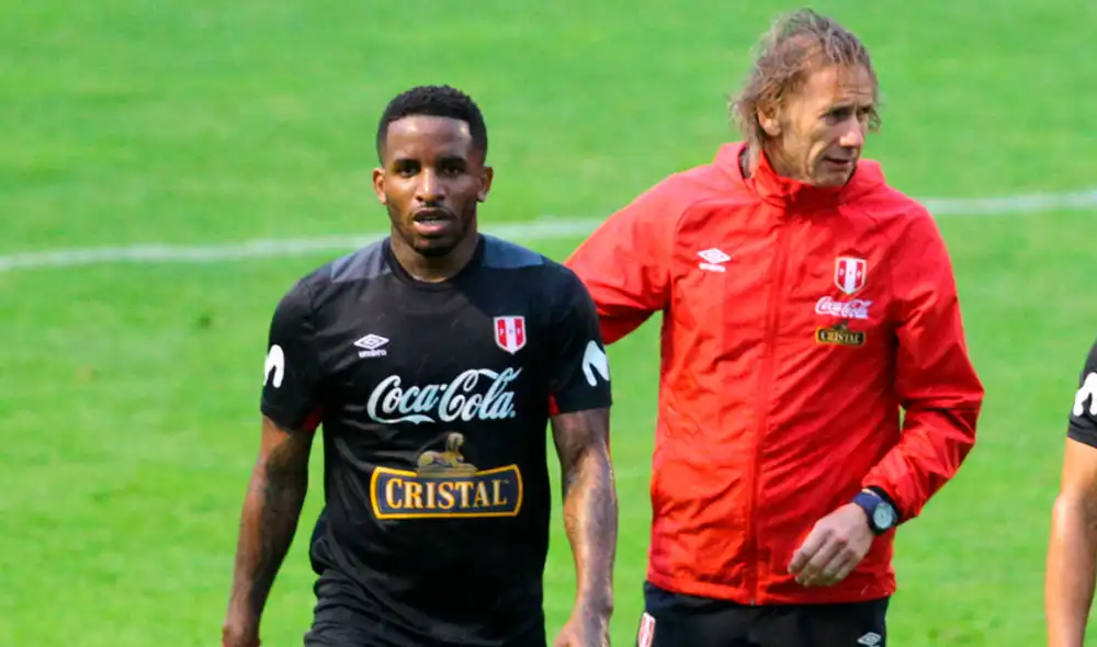 Jefferson Farfán se pondría a trabajar con el comando técnico de Gareca. Foto: GLR/HUGO DIAZ BARRANTES Jefferson Farfán se pondría a trabajar con el comando técnico de Gareca. Foto: GLR/HUGO DIAZ BARRANTES