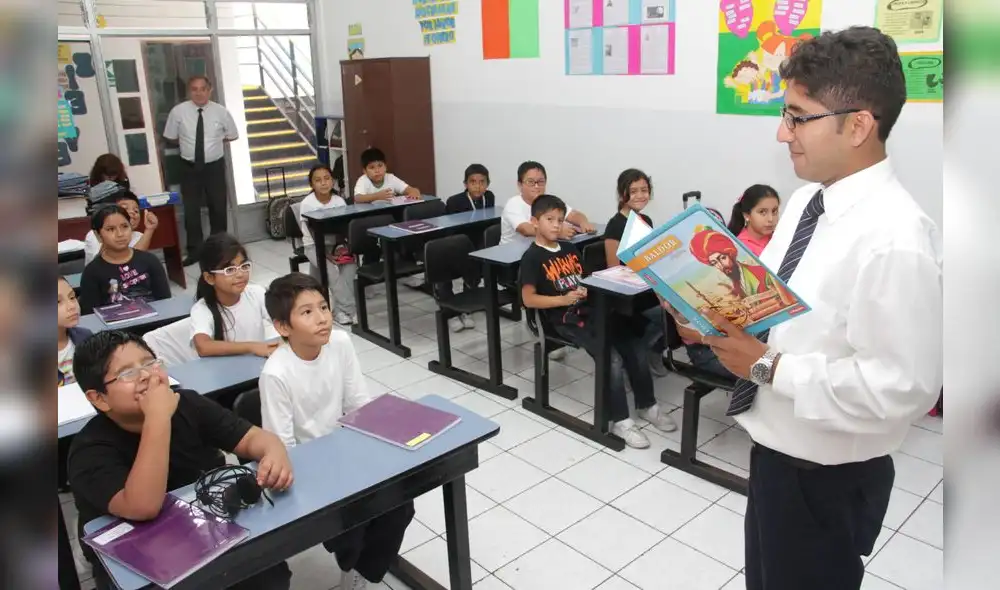 Profesores contratados recibirán recién a fin de año aumento de S/ 235 Profesores contratados recibirán recién a fin de año aumento de S/ 235