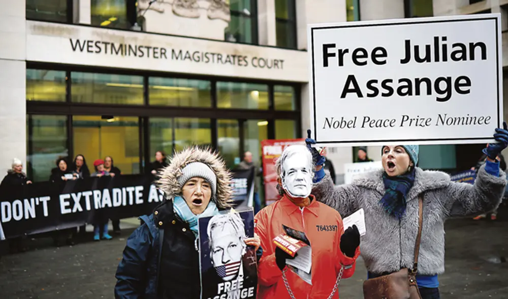 Activistas. Protestan para evitar extradición de J. Assange.