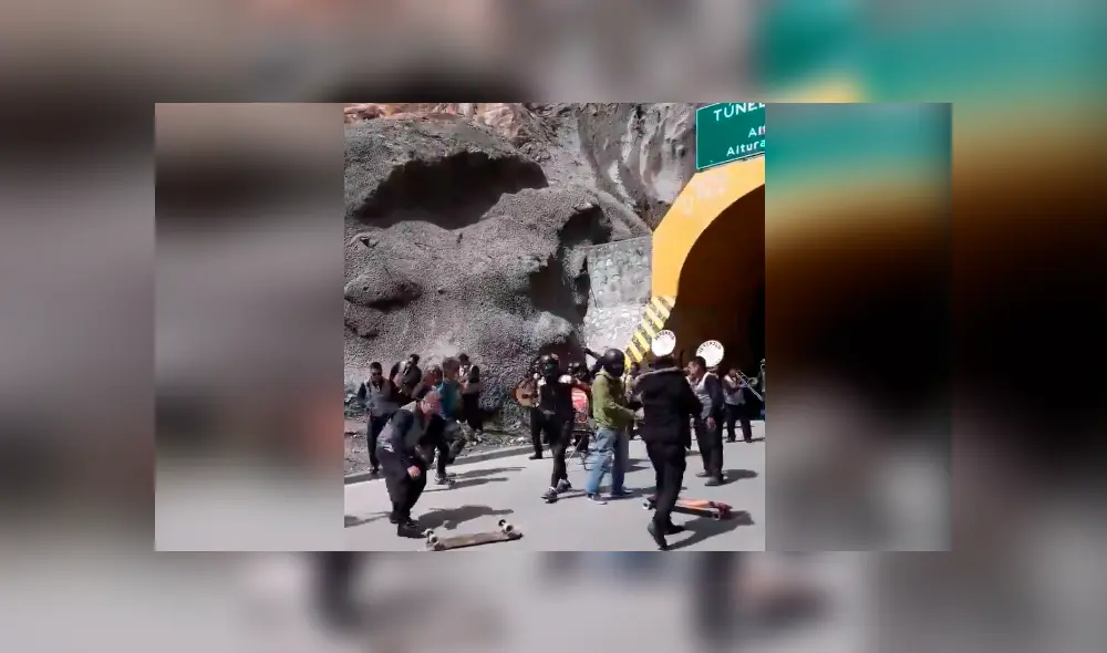 Facebook viral: Orquesta peruana detiene tránsito para tocar huayno y turistas ‘zapatean’ [VIDEO]