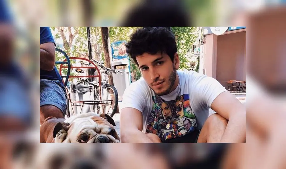 Sebastián Yatra recupera barba y presume musculatura en Instagram