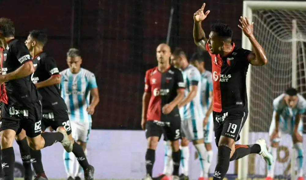 Zaracho abrió la cuenta para Racing, pero Morelo empató para Colón a 9' del final. Foto: TyC Sports.