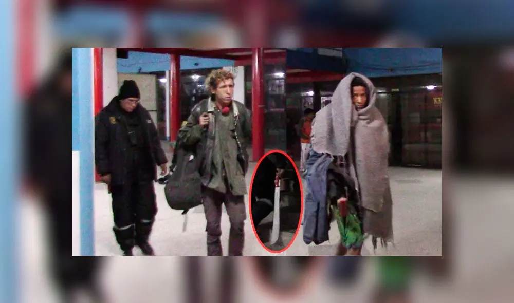 Extranjeros caminaban con machete generando temor en las calles de Juliaca Extranjeros caminaban con machete generando temor en las calles de Juliaca