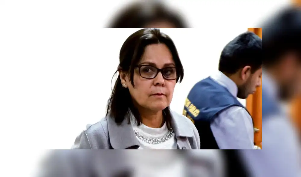 Arequipa: Fiscal entrega informe sobre denuncia de violación contra Elmer Cáceres Arequipa: Fiscal entrega informe sobre denuncia de violación contra Elmer Cáceres