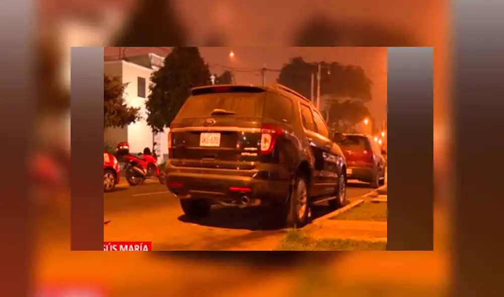 Jesús María: atacan con bombas molotov el vehículo de candidata por Perú Nación [VIDEO]