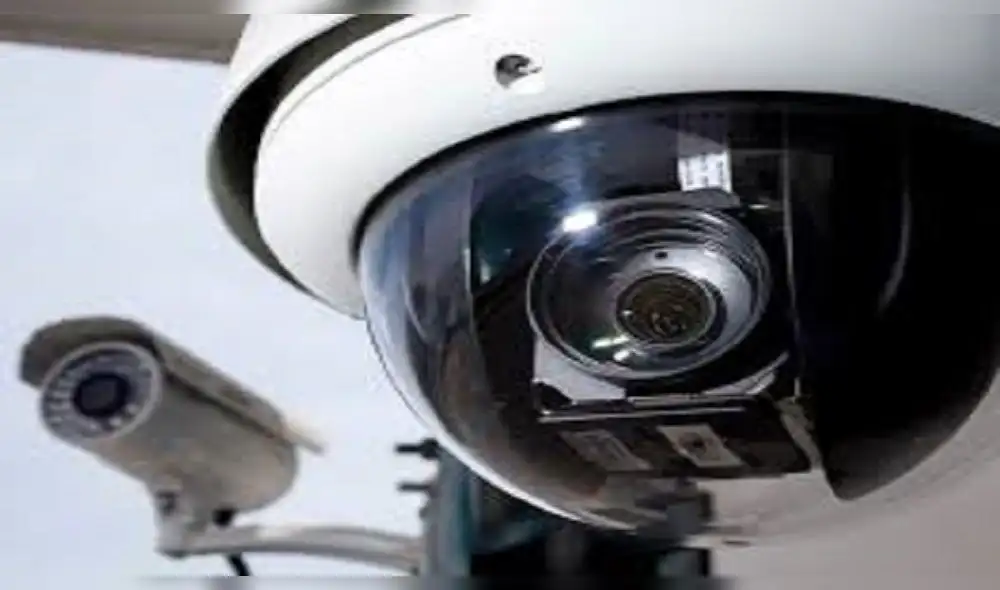 Instaló cámaras en casa y descubrió sus hijos de 11 y 14 años eran adictos al sexo