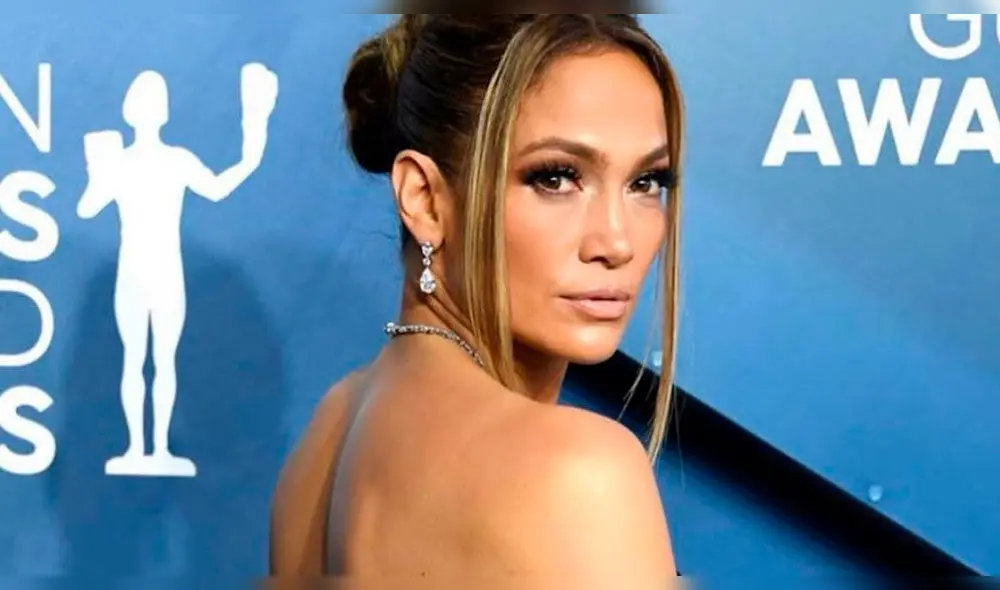 Jennifer Lopez sorprendida por la maravillosa actuación de su hijo en el colegio. Foto: Instagram