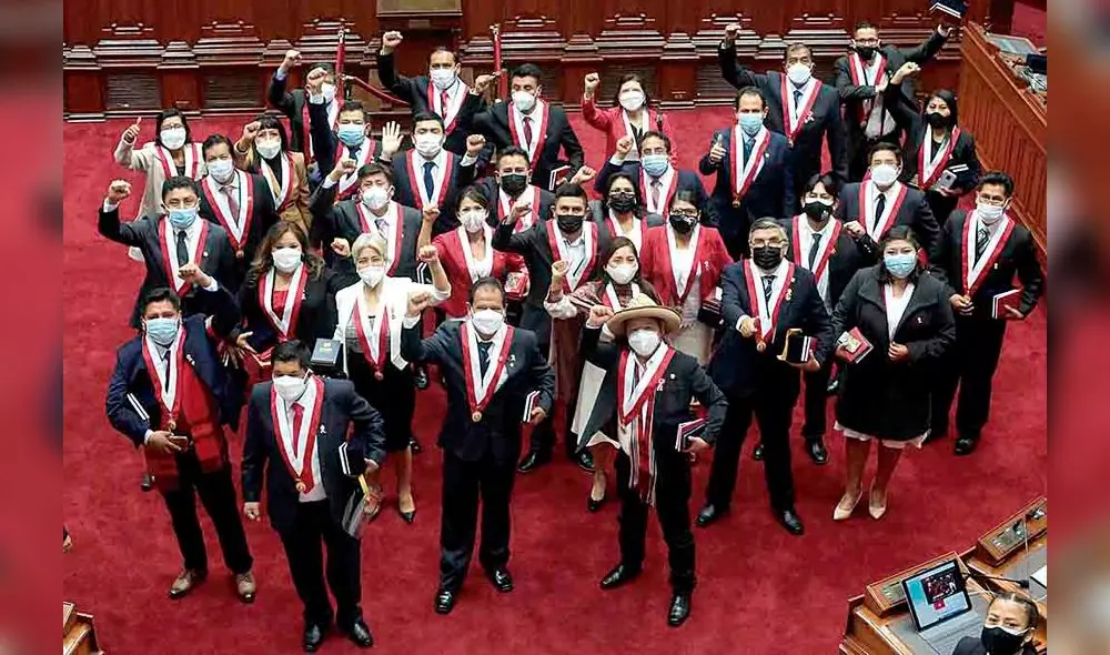incertidumbre. Futuro de bancada se definirá hoy luego de reunión de congresistas. El dilema está en dar voto de confianza. incertidumbre. Futuro de bancada se definirá hoy luego de reunión de congresistas. El dilema está en dar voto de confianza.