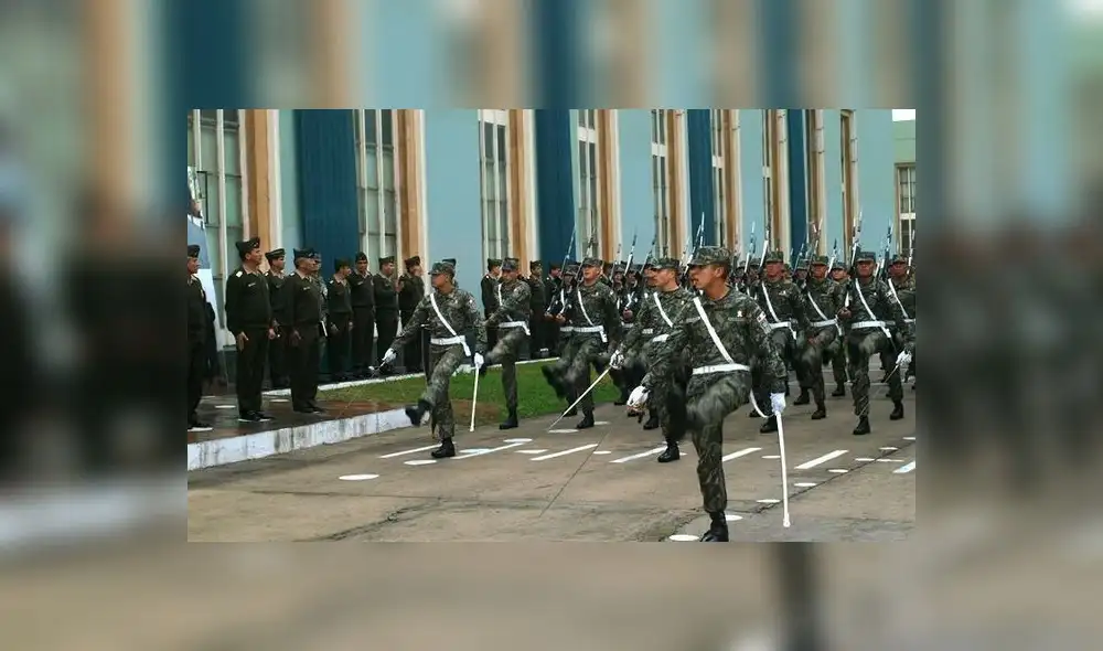 Oficiales de Escuela Militar de Chorrillos informarán en colegios de Arequipa sobre proceso de admisión