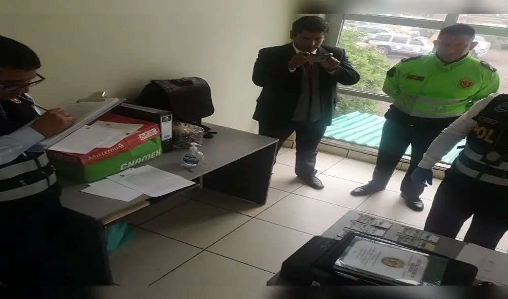 Policía pedía coima de S/ 2500 a chófer en pleno estado de emergencia.