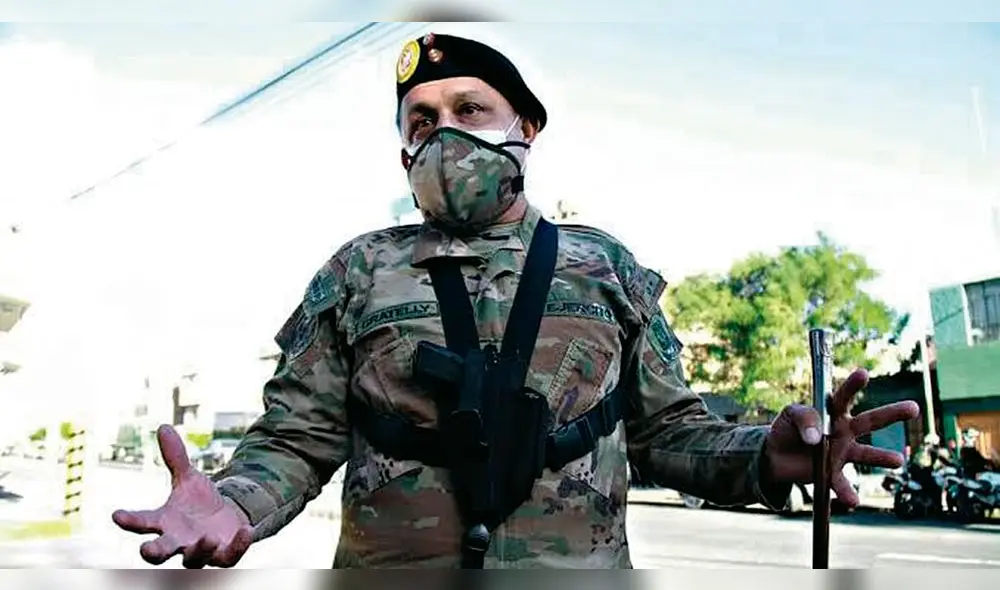 catarsis. El General Gratelly en esta entrevista sostiene que está dispuesto a dar un paso al costado si eso ayuda a contener la pandemia en Arequipa. catarsis. El General Gratelly en esta entrevista sostiene que está dispuesto a dar un paso al costado si eso ayuda a contener la pandemia en Arequipa.