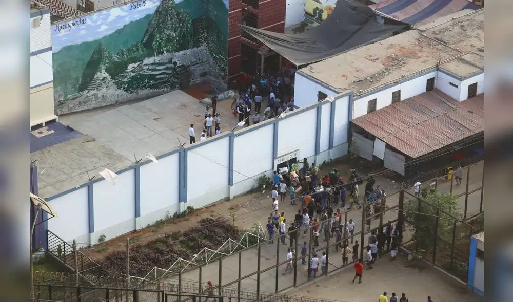 Presos realizan motín en el penal de Lurigancho por líos internos