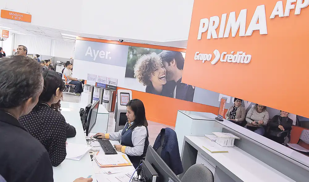 Previsional. En medio del descontento social, el gobierno de facto confirma que exaportantes del sistema privado de pensiones accederán a una parte de sus fondos. Foto: John Reyes/La República