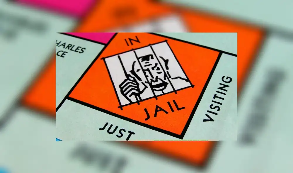 Facebook: ¡Increíble! hombre intentó evitar su arresto presentando la tarjeta comodín de un juego [FOTO]