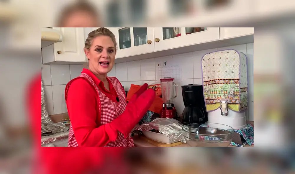 Erika Buenfil es amante de la cocina. Foto: captura de Yotube