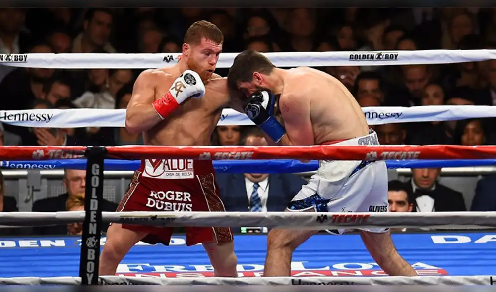 'Canelo' Alvarez es el nuevo Campeón mundial AMB tras vencer a Rocky Fielding [VIDEO]