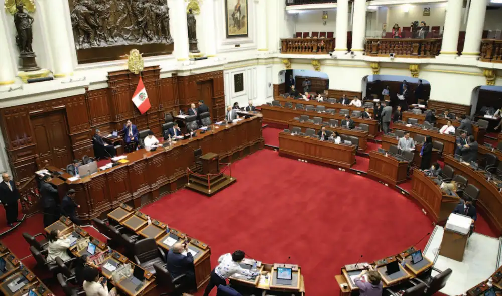 Pleno poderoso. El Parlamento ya ha suspendido tres veces las elecciones primarias y cambiado las reformas hasta distorsionarlas, dicen expertos. Pleno poderoso. El Parlamento ya ha suspendido tres veces las elecciones primarias y cambiado las reformas hasta distorsionarlas, dicen expertos.