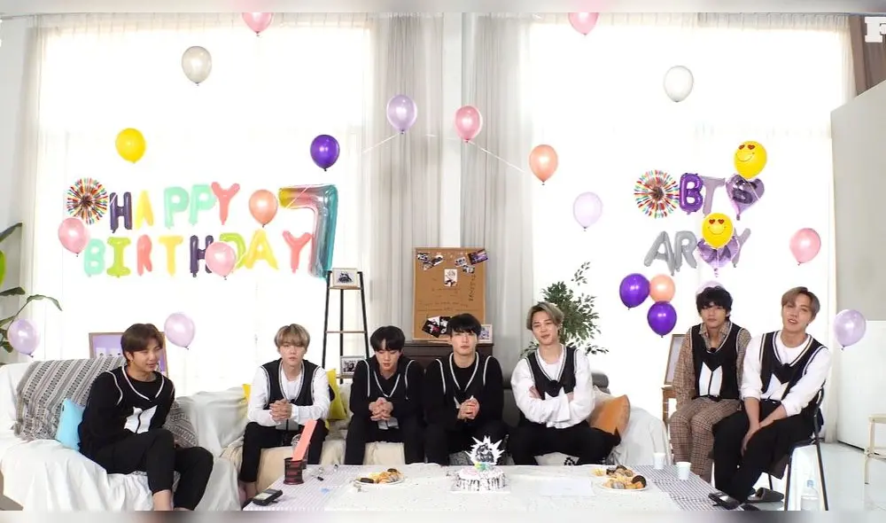 Desliza para ver más fotos de BTS en el FESTA 2020. Créditos: Bangtan TV