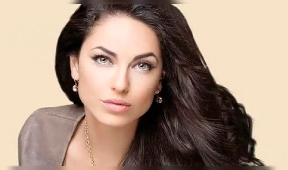 Barbara Mori impacta en los Premios Fénix con su escultural figura a sus 40 años [FOTOS]