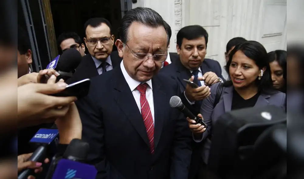 Congreso analiza hoy pedido de destitución de Edgar Alarcón