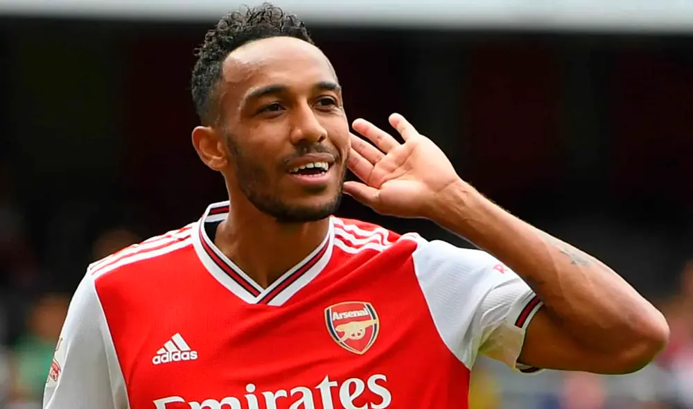 Pierre Emerick Aubameyang de Arsenal suma 15 goles y 30 puntos.