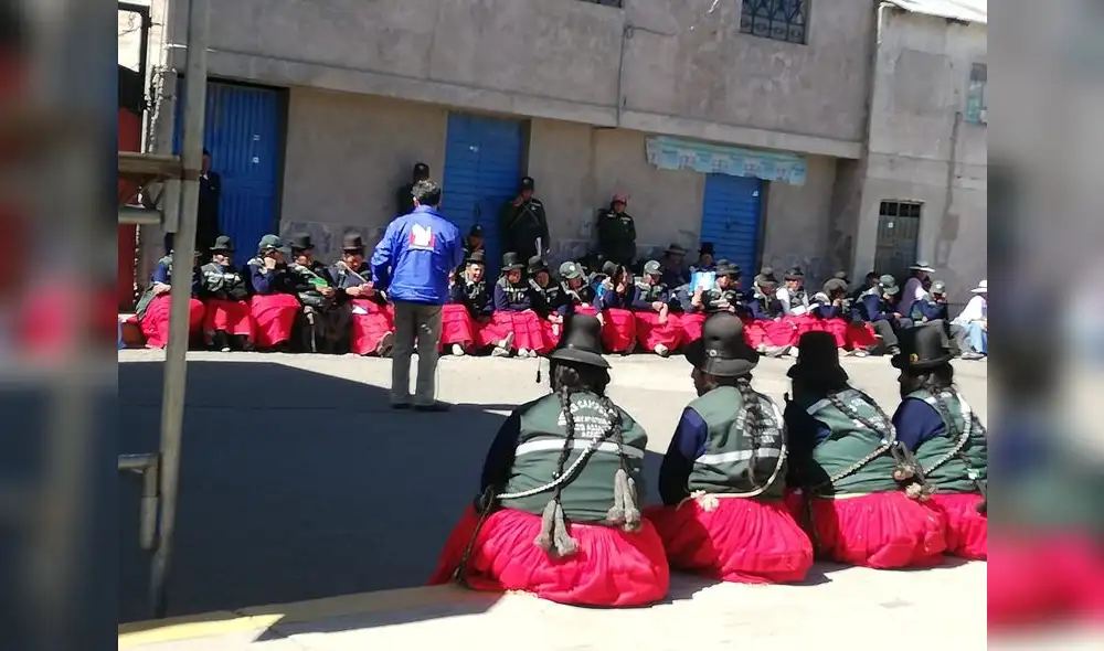 En el Primer Encuentro Distrital de Rondas Campesinas en el distrito de Pichacani Laraqueri, al sur de Puno. Foto: La República