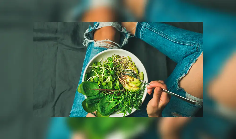 Cuatro alimentos que crees que te ayudan a adelgazar, pero realmente engordan 