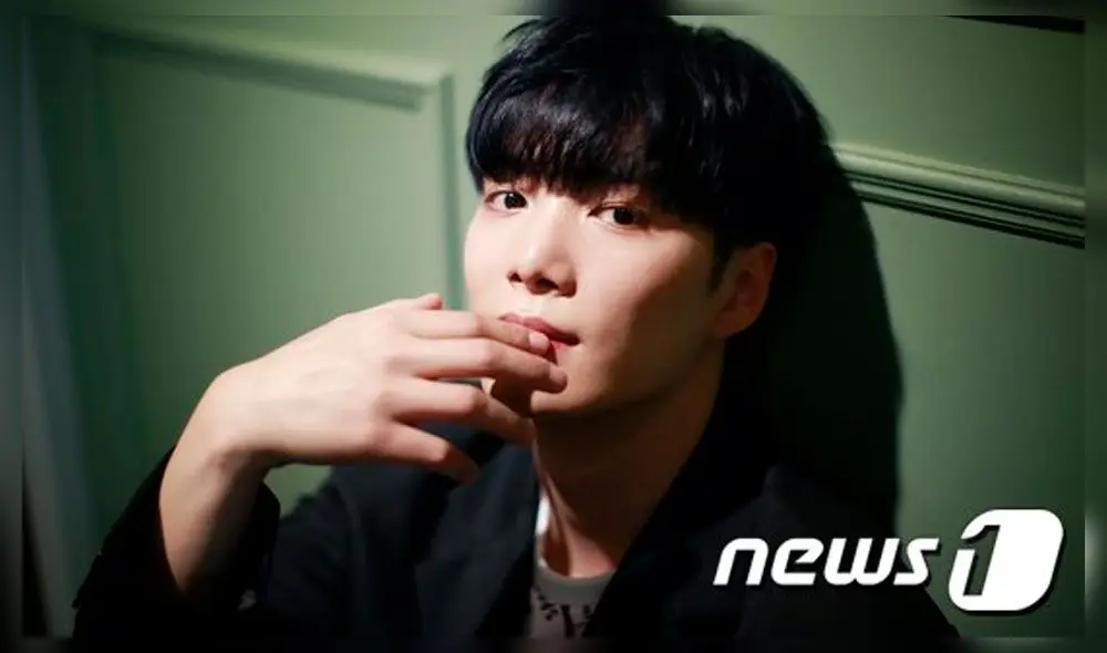 JR es el líder, rapero y bailarín del grupo K-Pop y J-Pop "NU'EST", manejado por Pledis Entertainment. JR es el líder, rapero y bailarín del grupo K-Pop y J-Pop "NU'EST", manejado por Pledis Entertainment.