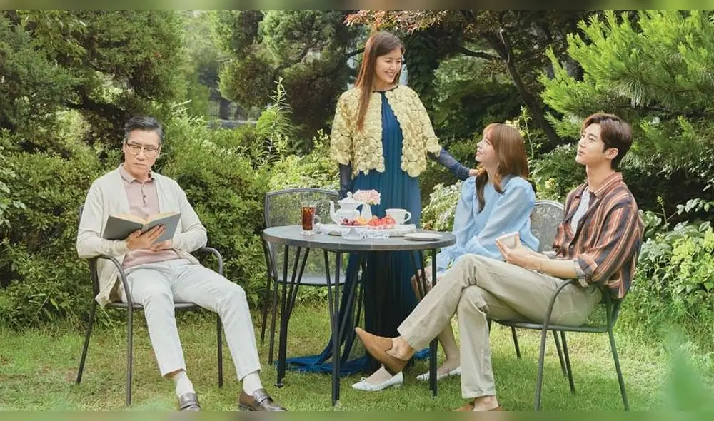 Desliza para ver más imágenes del drama coreano Record of youth, drama de Park Bo Gum y Park So Dam. Créditos: tvN