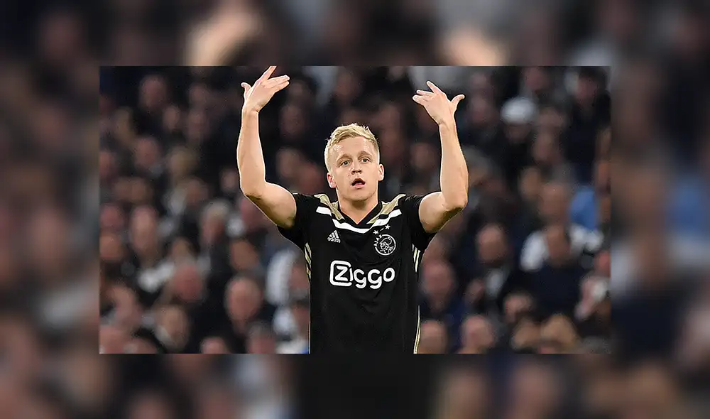 Ajax no reducirá el precio de Van de Beek pese a crisis por coronavirus
