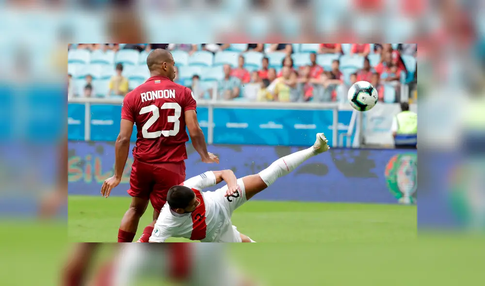 Venezuela comete error en camiseta de Salomón Rondón ¿Habrá sanción de Conmebol?