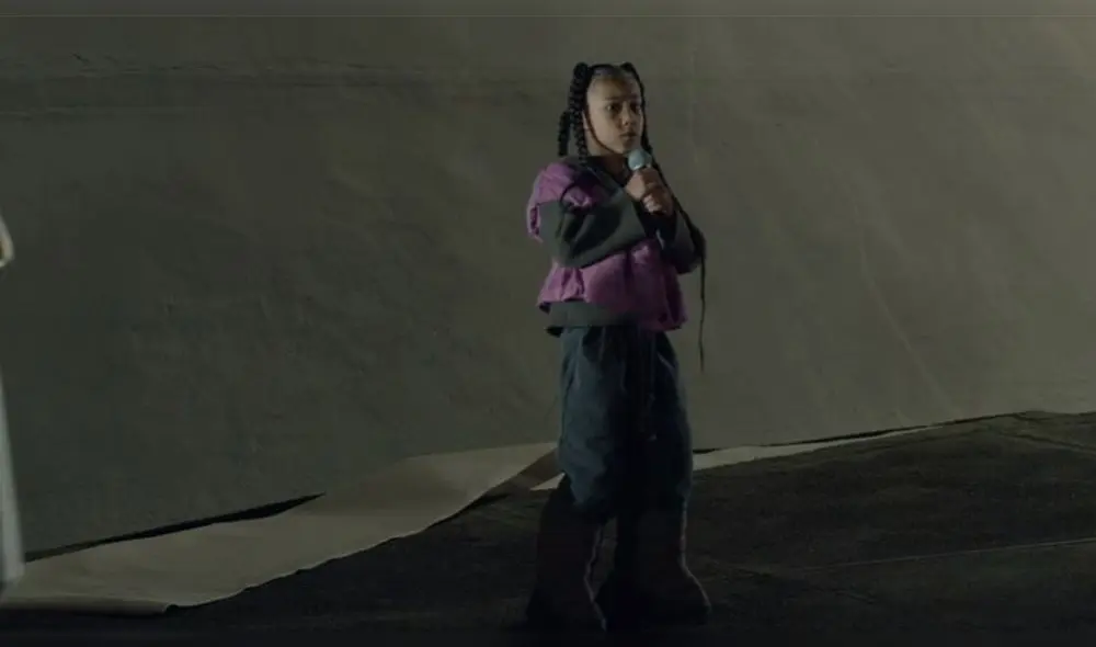 La pequeña de 6 años rapeó durante el evento de moda e impresionó a los asistentes. (Foto: Captura) La pequeña de 6 años rapeó durante el evento de moda e impresionó a los asistentes. (Foto: Captura)