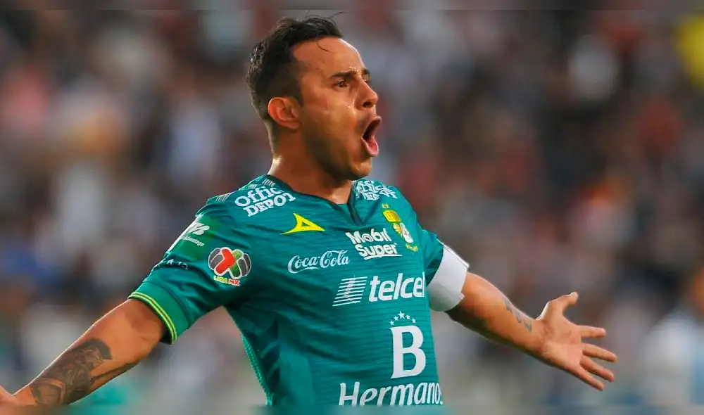 Jugador de la selección mexicana se motiva conversando con Goku [VIDEO]