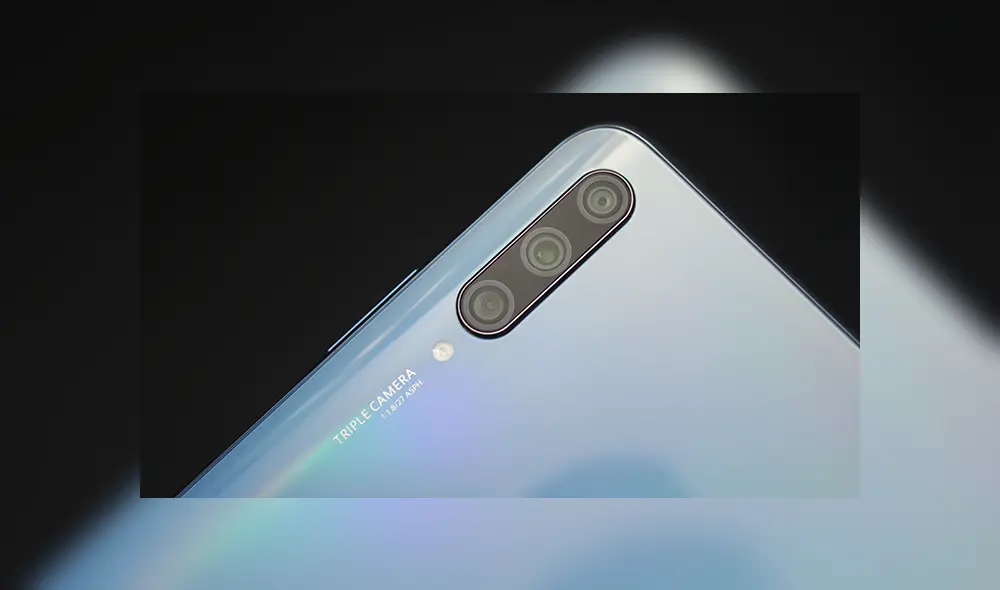 Sistema de triple cámara trasera: 48 MP + 8 MP + 2 MP. | Foto: Carol Larrain