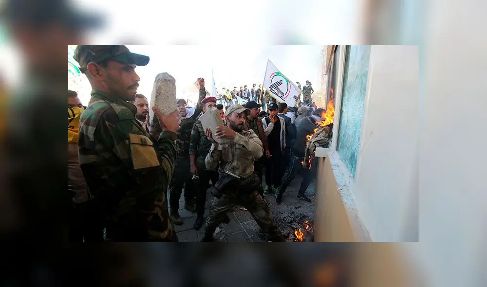Militantes de Hezbollah atacan embajada de los Estados Unidos en Irak. Foto: AFP Militantes de Hezbollah atacan embajada de los Estados Unidos en Irak. Foto: AFP