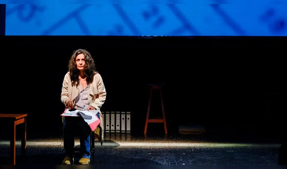 “El apellido comienza conmigo”, obra documental que habla sobre traficantes de terrenos