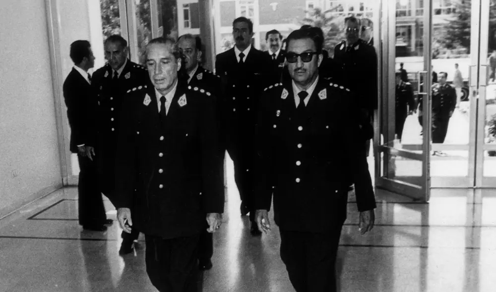 Francisco Morales Bermúdez y Pedro Richter Prada. Francisco Morales Bermúdez y Pedro Richter Prada.