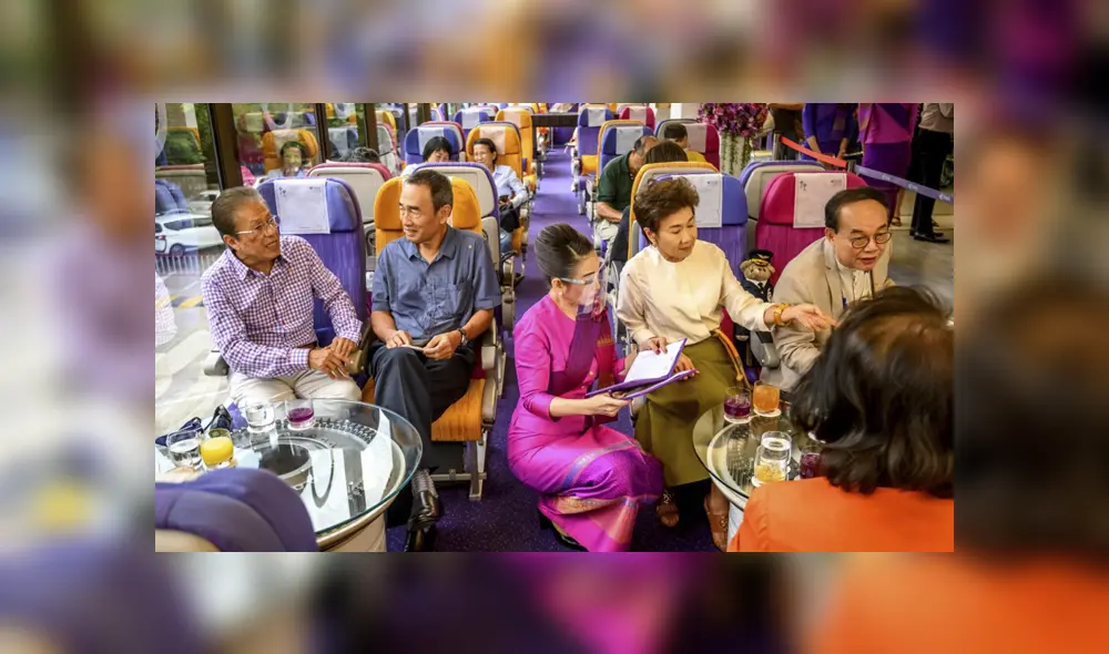 Los clientes presentaran sus boletos de embarque para ser atendidos. Foto: AFP Los clientes presentaran sus boletos de embarque para ser atendidos. Foto: AFP