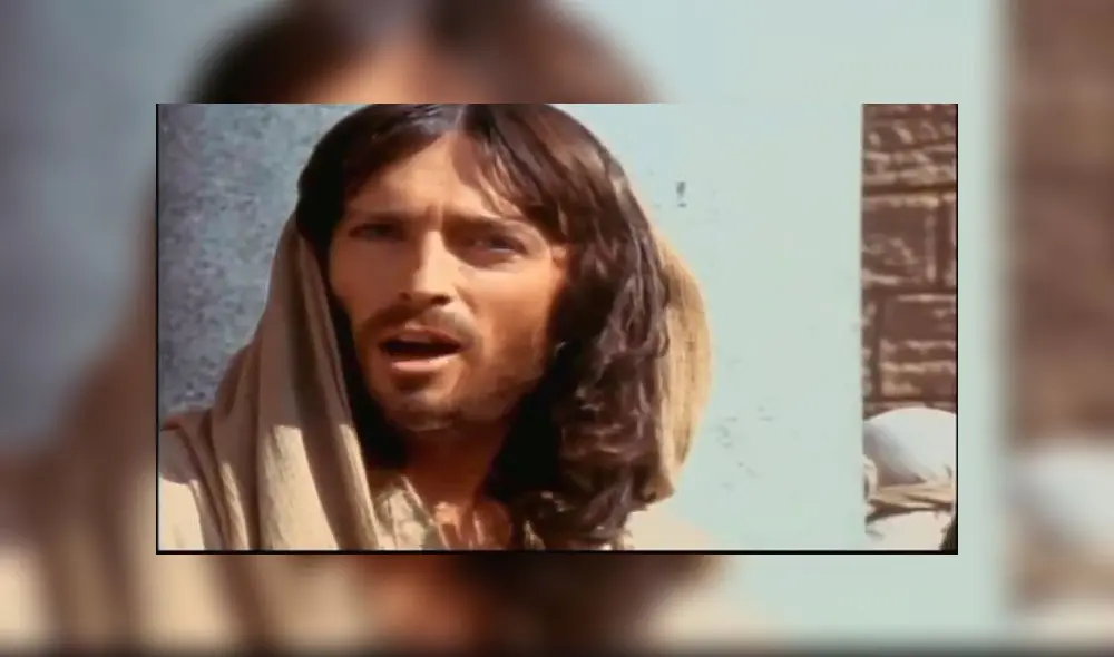 Así luce Robert Powell, el actor que interpretó a Cristo en 'Jesús de Nazareth'
