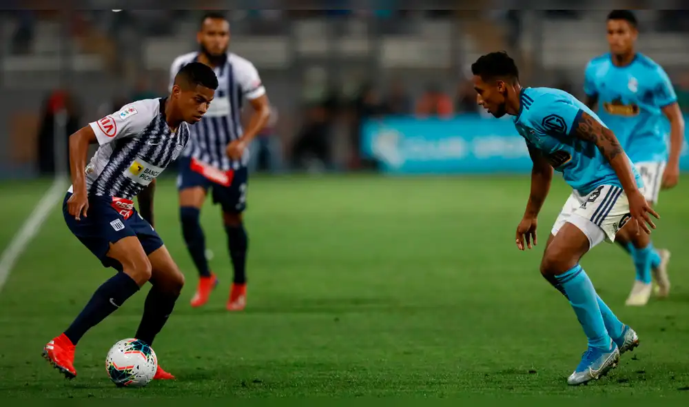 Christofer Gonzales podría firmar por Alianza Lima.