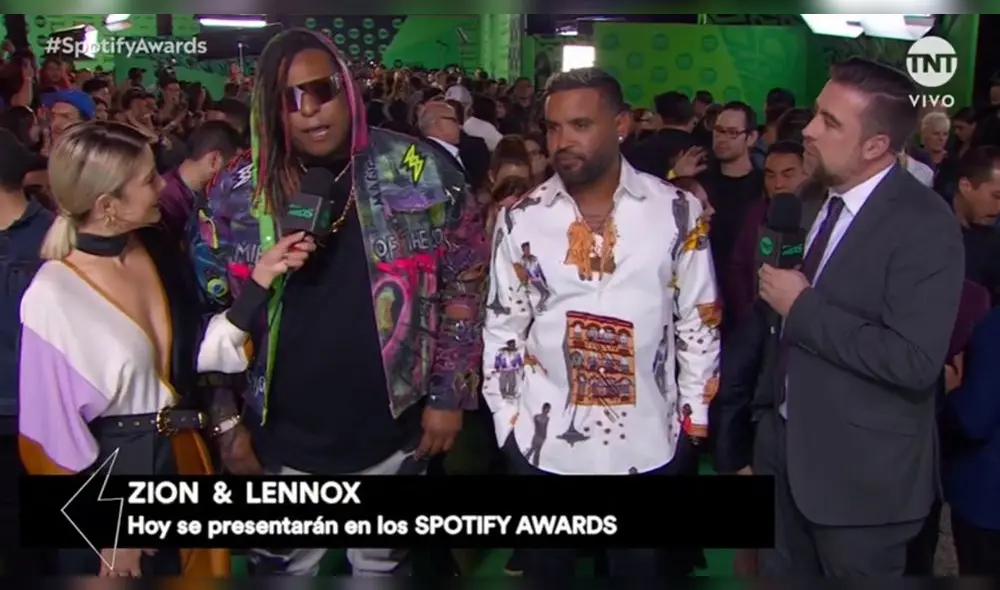 Zion y Lennox se presentaron en la alfombra verde de los Spotify Awards. (Foto: Captura / TNT)